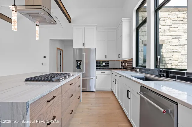 $1,975,000 | 9731 Buck Town Boulevard, Tetonia, ID 83452