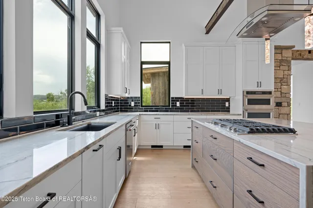 $1,975,000 | 9731 Buck Town Boulevard, Tetonia, ID 83452