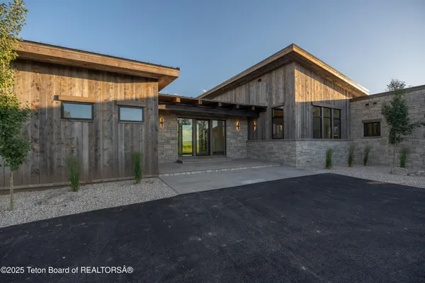 $1,850,000 | 9731 Buck Town Boulevard, Tetonia, ID 83452