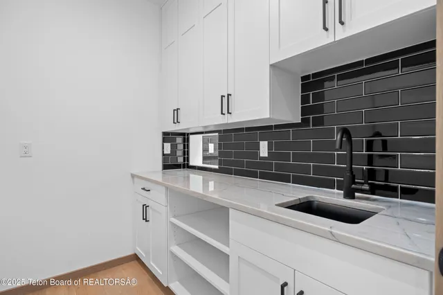 $1,975,000 | 9731 Buck Town Boulevard, Tetonia, ID 83452