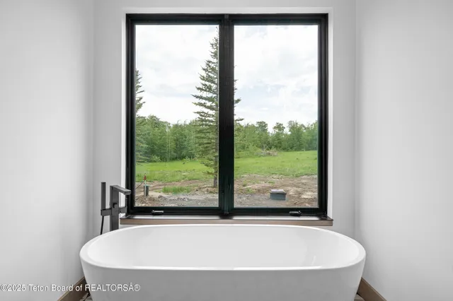 $1,975,000 | 9731 Buck Town Boulevard, Tetonia, ID 83452