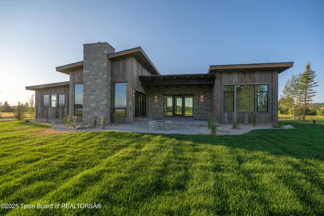 $1,975,000 | 9731 Buck Town Boulevard, Tetonia, ID 83452