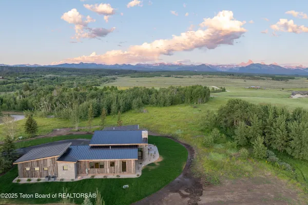 $1,850,000 | 9731 Buck Town Boulevard, Tetonia, ID 83452
