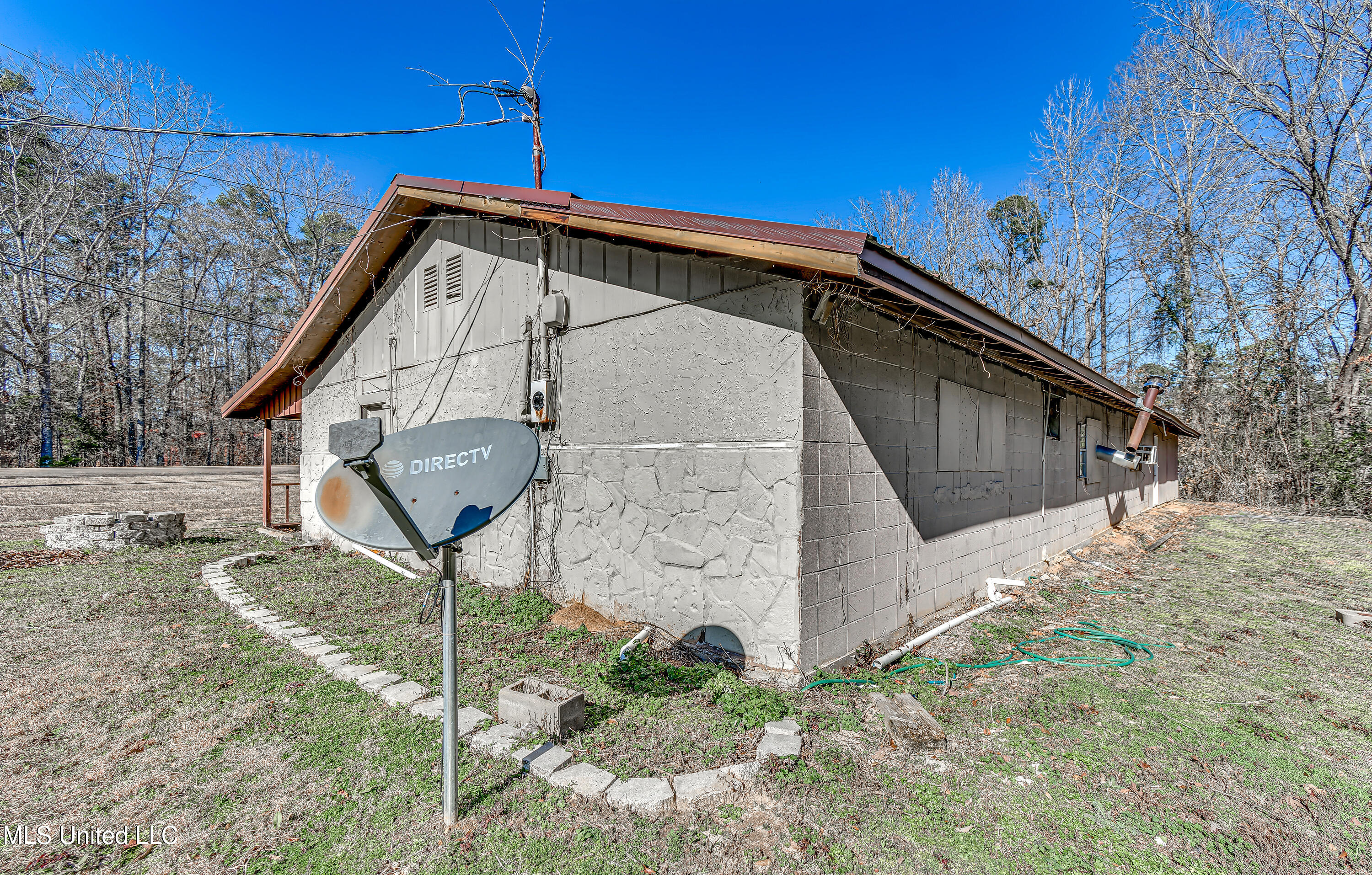 1403 Old Lake Road Brandon, MS 39042 - Photo 8 of 21 1403 Old Lake Rd-10
