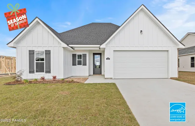 $292,500 | 208 Long Creek Lane, Scott, LA 70583