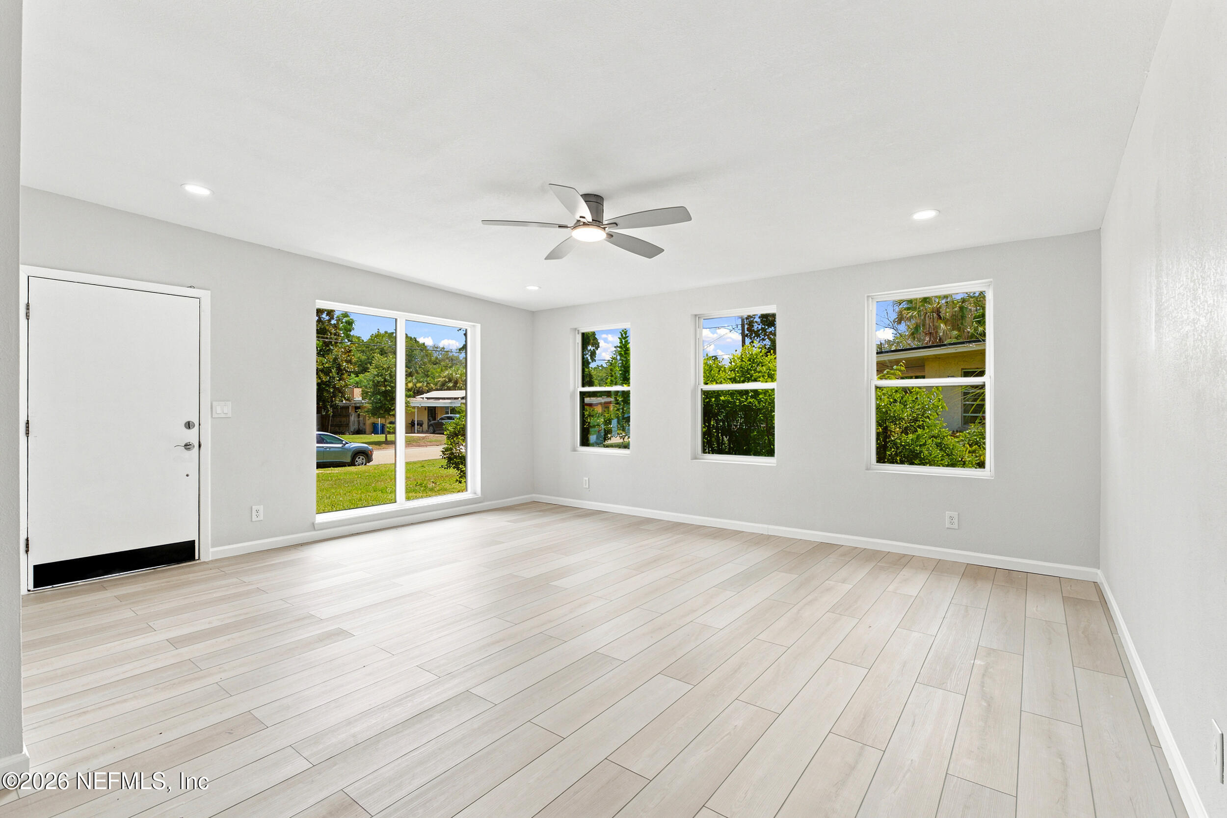 930 Middleton Road Jacksonville, FL 32211 - Photo 5 of 29 homeprimemedia-06