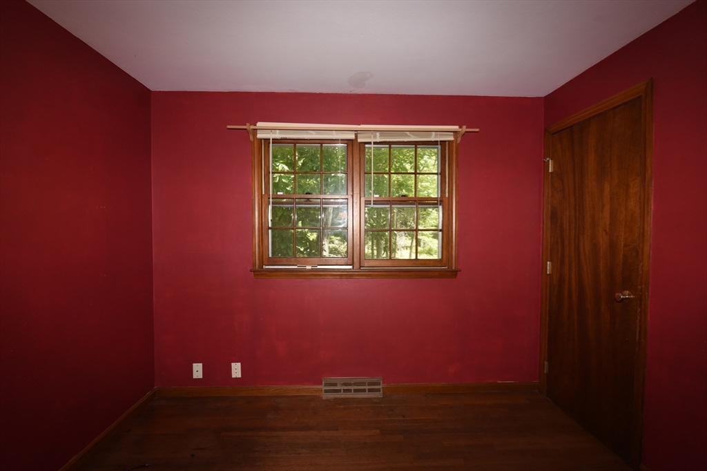 58 Carriage Road Hanson, MA 02341 - Photo 29 of 35