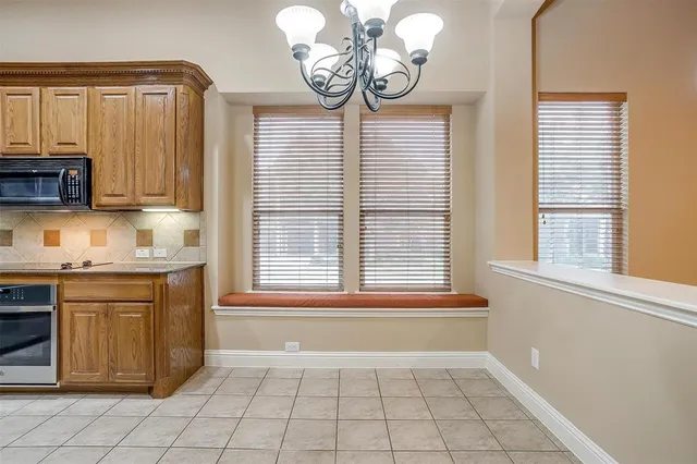 $2,800 | 2210 Eagles Nest Drive, Euless, TX 76039