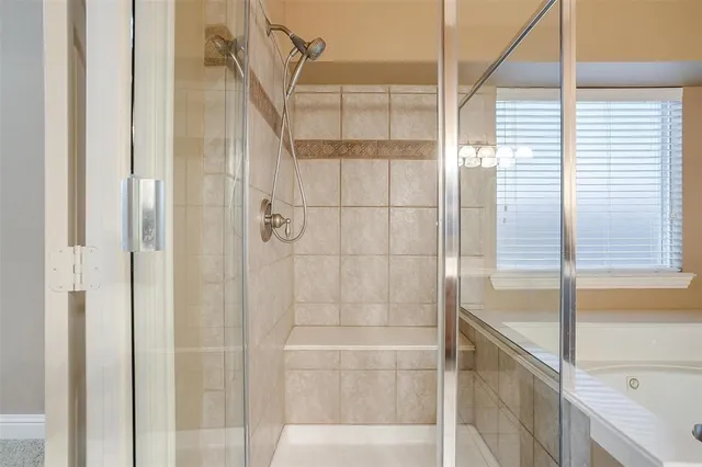 $2,800 | 2210 Eagles Nest Drive, Euless, TX 76039