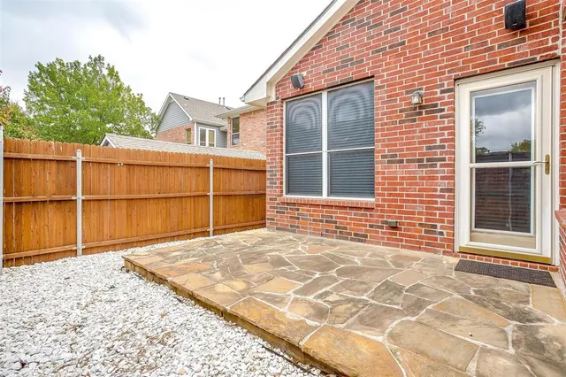 $2,800 | 2210 Eagles Nest Drive, Euless, TX 76039