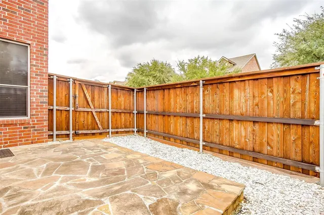 $2,800 | 2210 Eagles Nest Drive, Euless, TX 76039