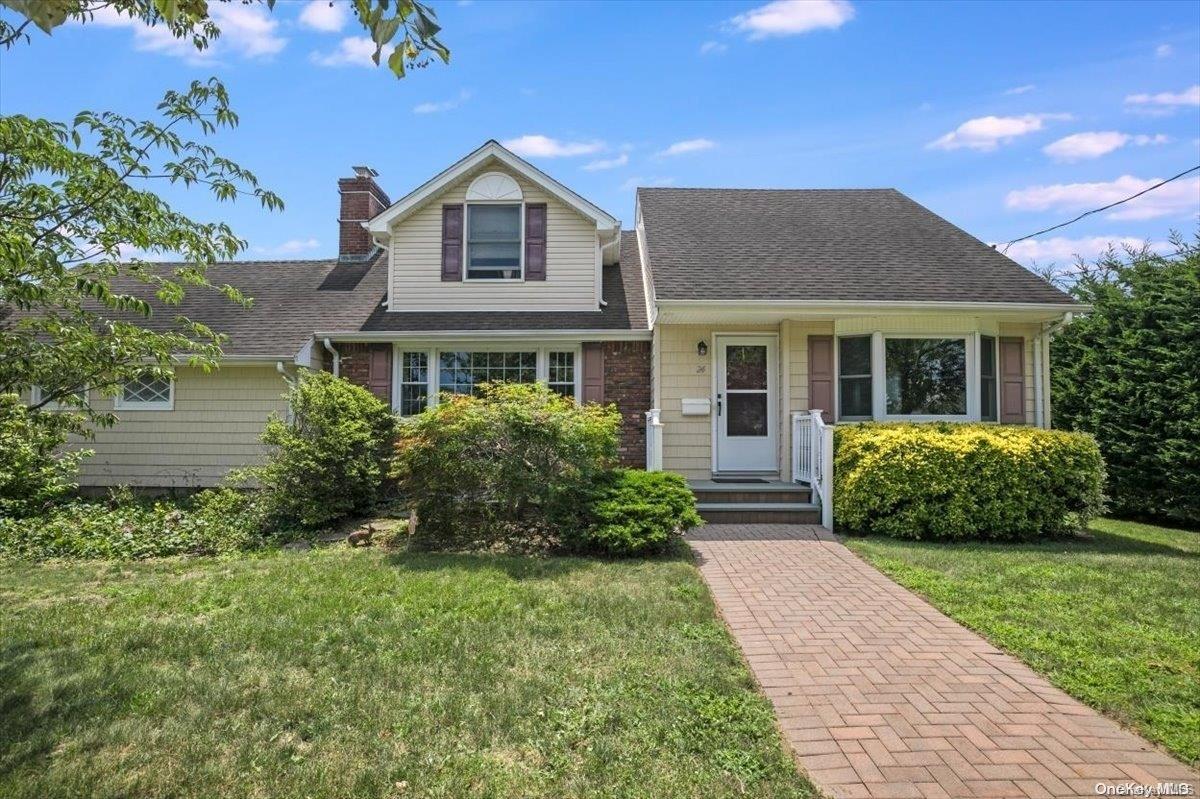 24 Suffolk Road Massapequa, NY 11758 - Photo 1 of 1 Gallery Image 1