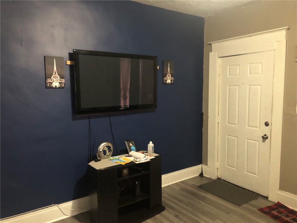 44 Carthage Street Rochester, NY 14621 - Photo 12 of 40