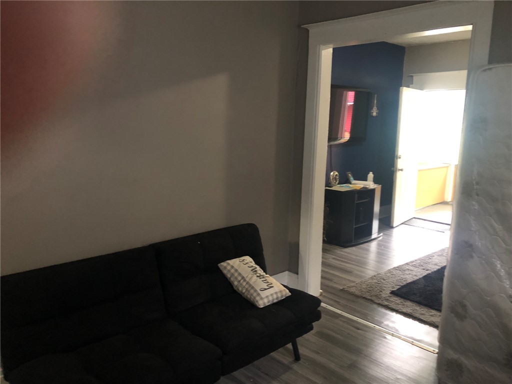 44 Carthage Street Rochester, NY 14621 - Photo 10 of 40