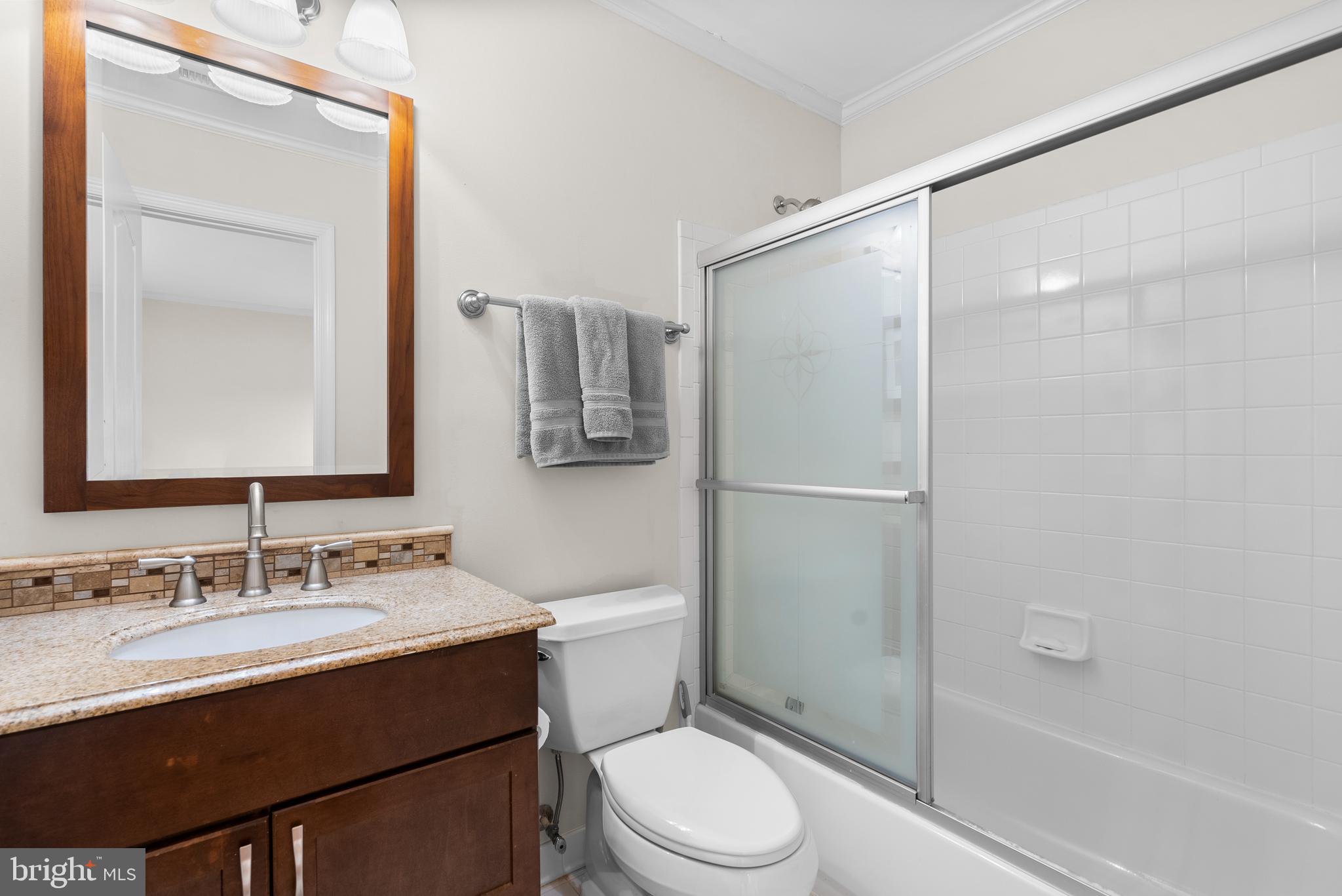 15425 Conrad Spring Road Boyds, MD 20841 - Photo 29 of 58 Ensuite bath for bedroom #4