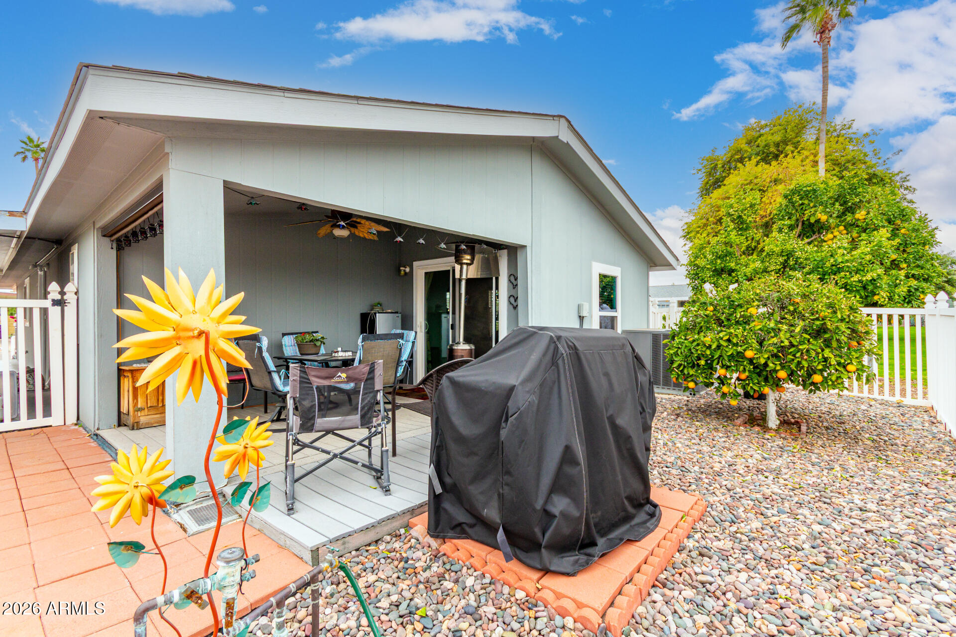 201 South Greenfield Road, Unit 90 Mesa, AZ 85206 - Photo 28 of 32 a view of outdoor seating space and garden