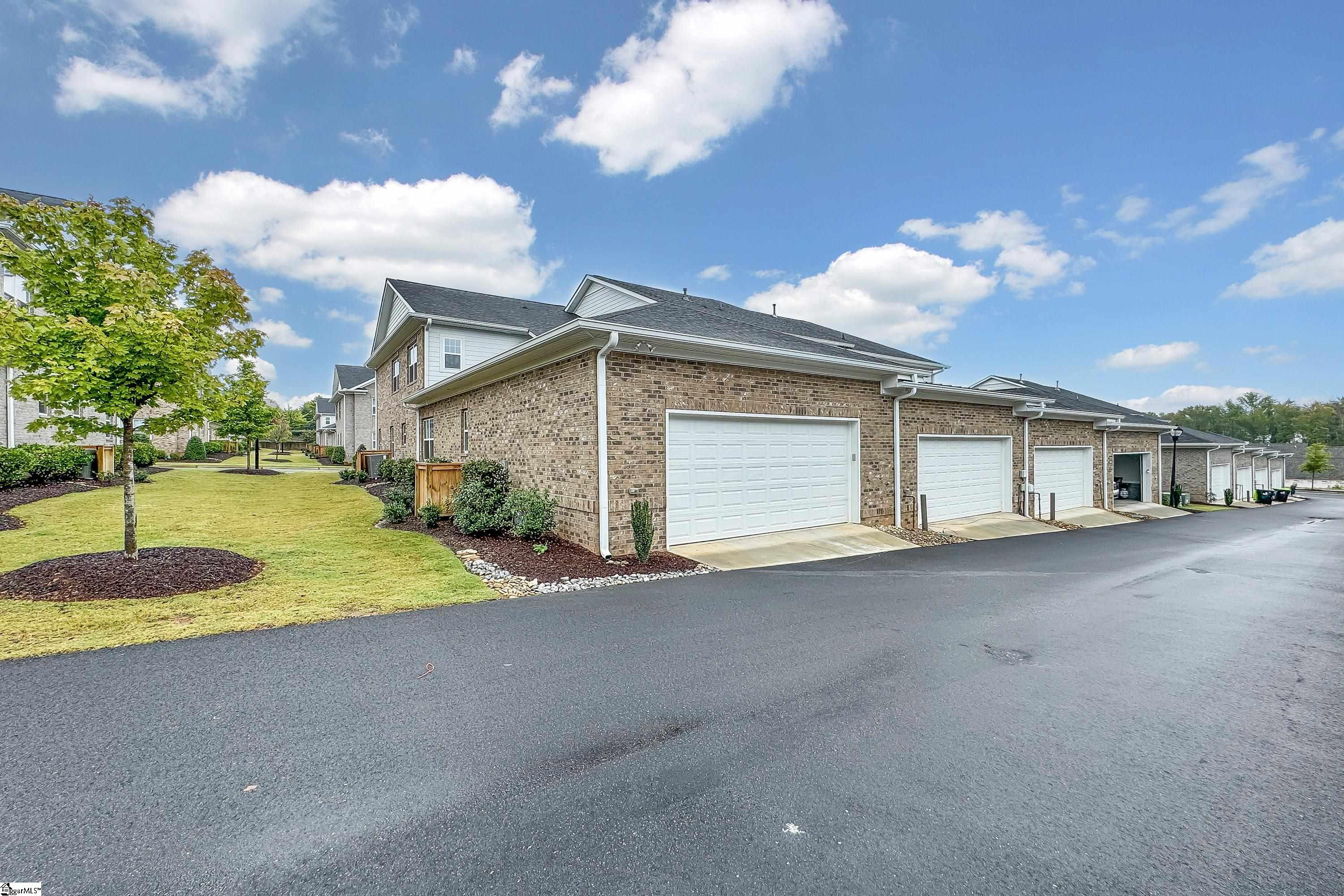 22 Peckham Street Greenville, SC 29607 - Photo 14 of 17