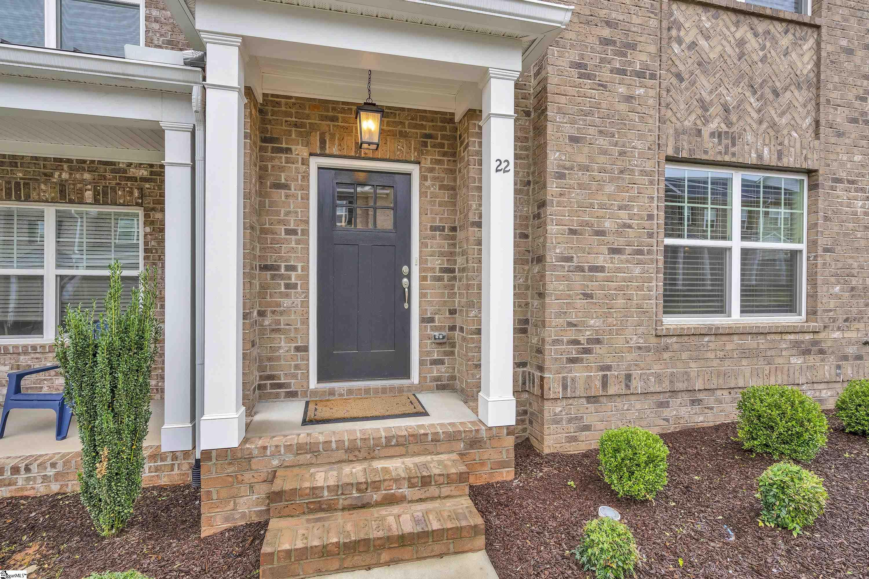 22 Peckham Street Greenville, SC 29607 - Photo 2 of 17