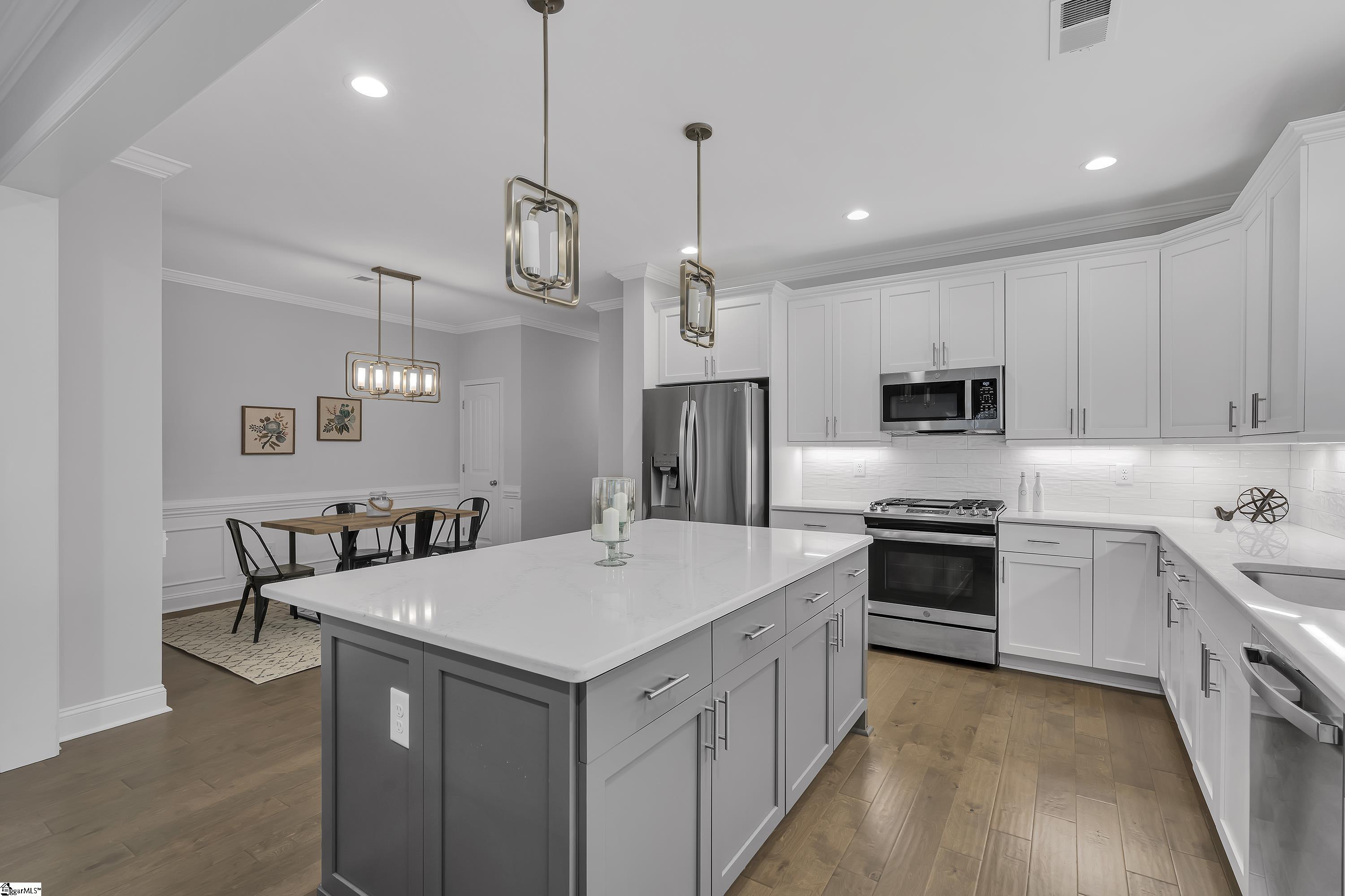 22 Peckham Street Greenville, SC 29607 - Photo 6 of 17 Large kitchen island great for entertaining