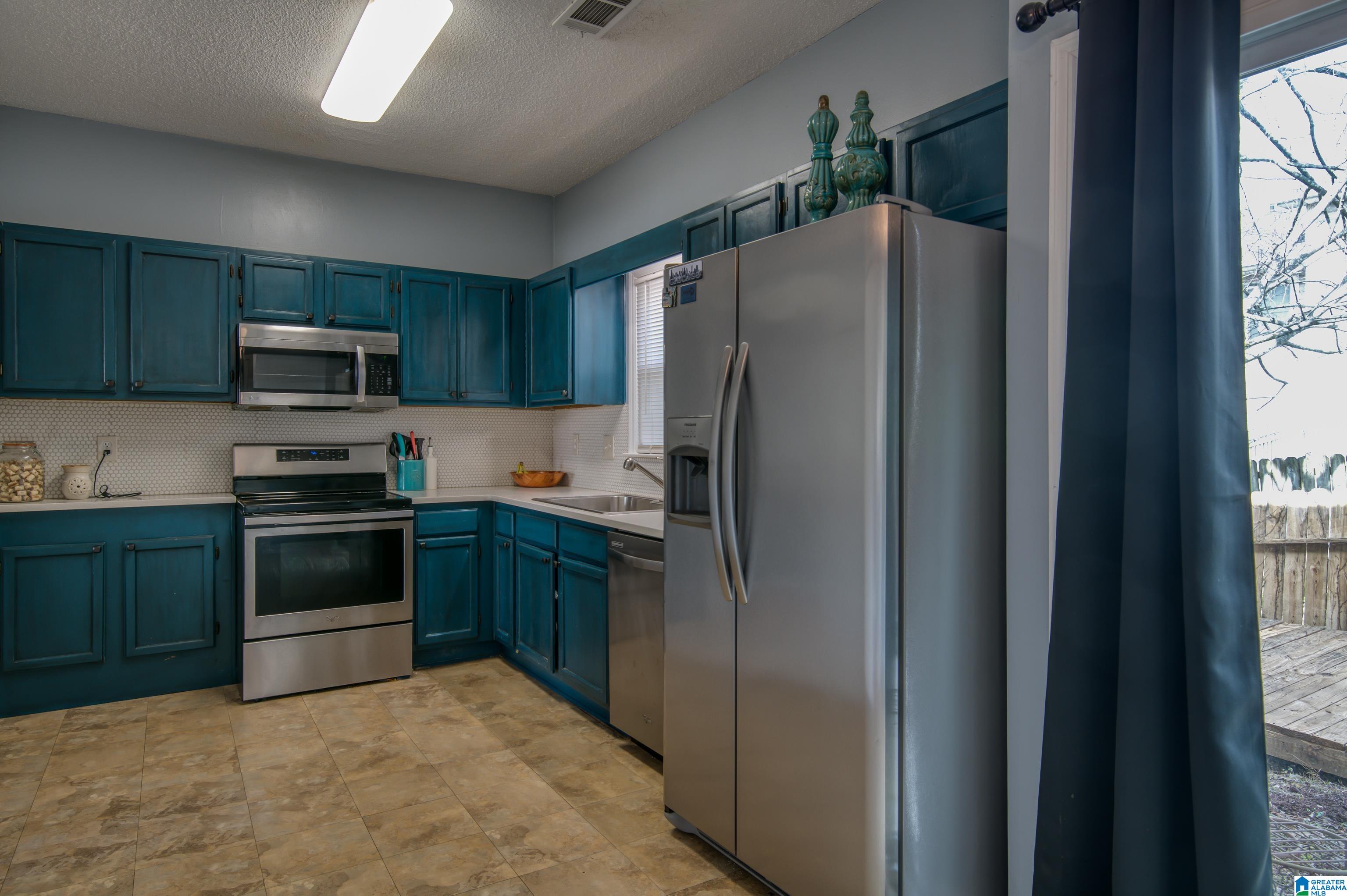 232 Laurel Circle Pelham, AL 35124 - Photo 21 of 35