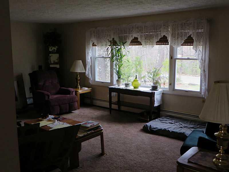 603 N Road Leeds, ME 04263 - Photo 6 of 16 Living Room.
