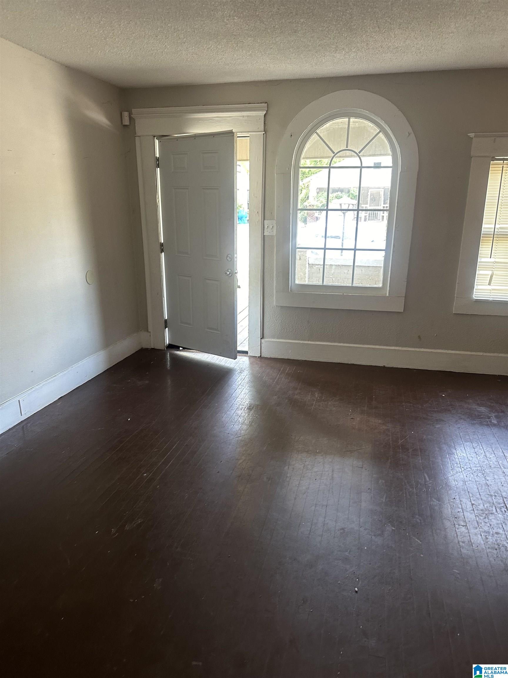 4725 Court R Birmingham, AL 35208 - Photo 2 of 12