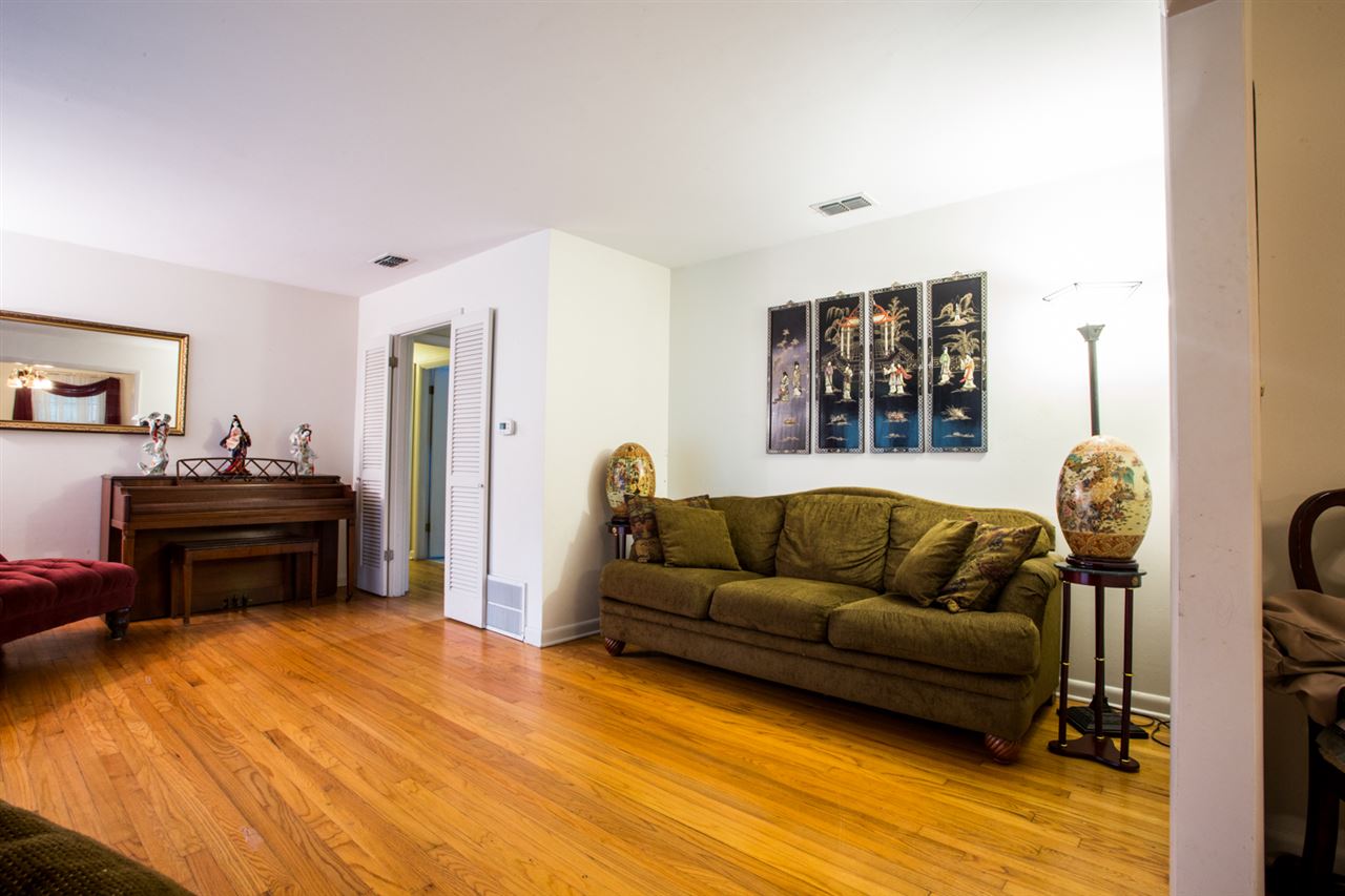 1906 Sharon Road Tallahassee, FL 32303 - Photo 5 of 36