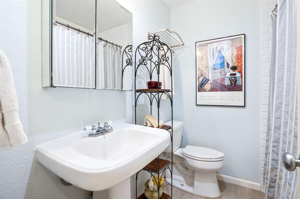 422 Ridge Crest Drive Richardson, TX 75080 - Photo 24 of 34