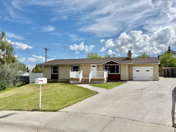 $330,000 | 1335 Moose Court, Kemmerer, WY 83101