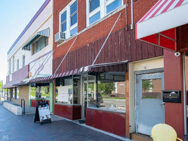 $304,900 | 1264 Aster Drive, Shelbyville, IN 46176