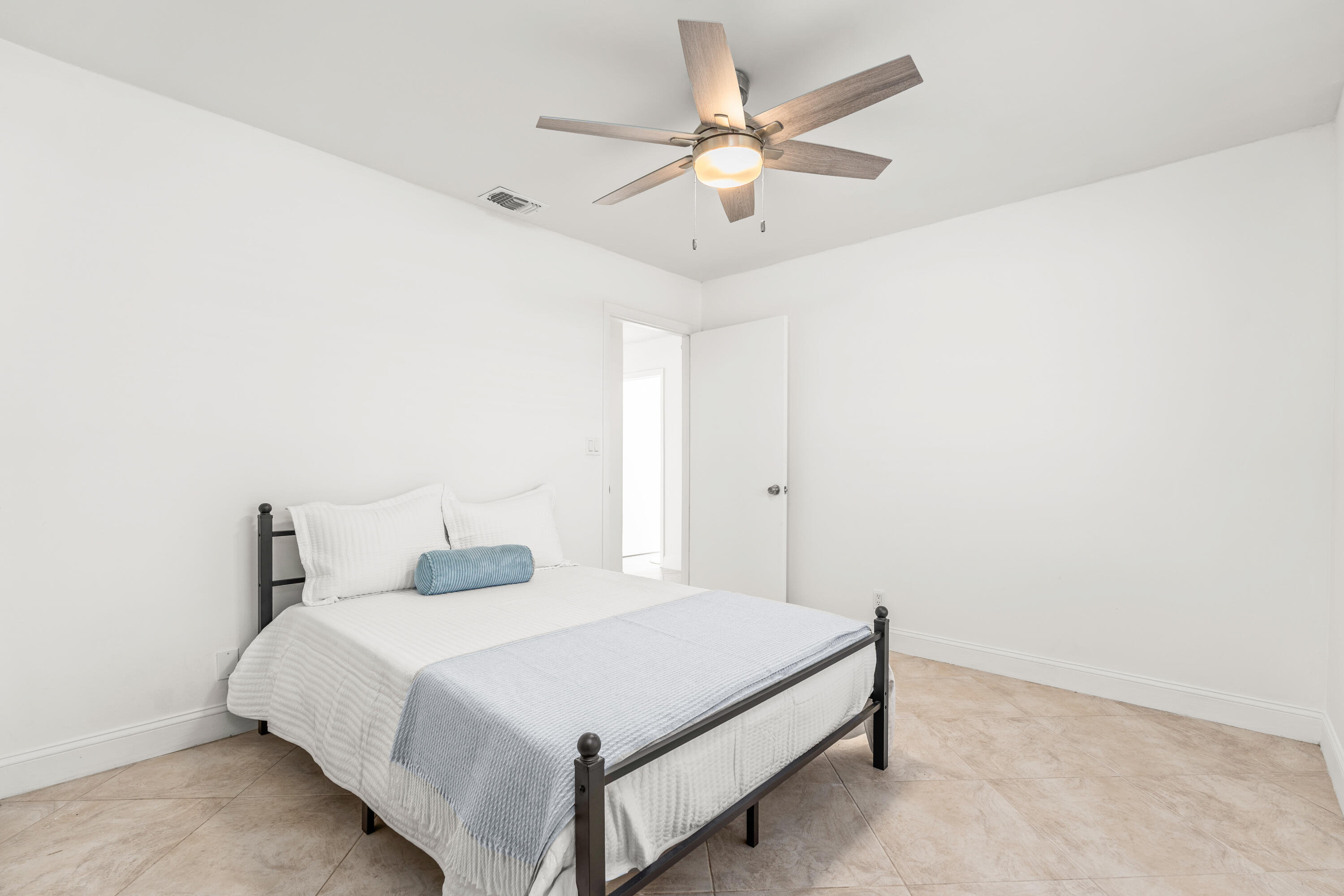 454 Prairie Rose Lane Boca Raton, FL 33487 - Photo 22 of 28 DSC01519