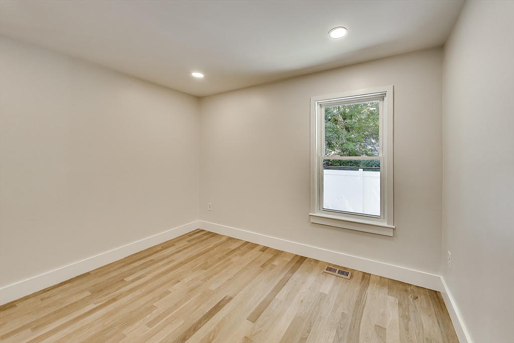 50 Middlesex Street, Unit 50 Winchester, MA 01890 - Photo 12 of 21