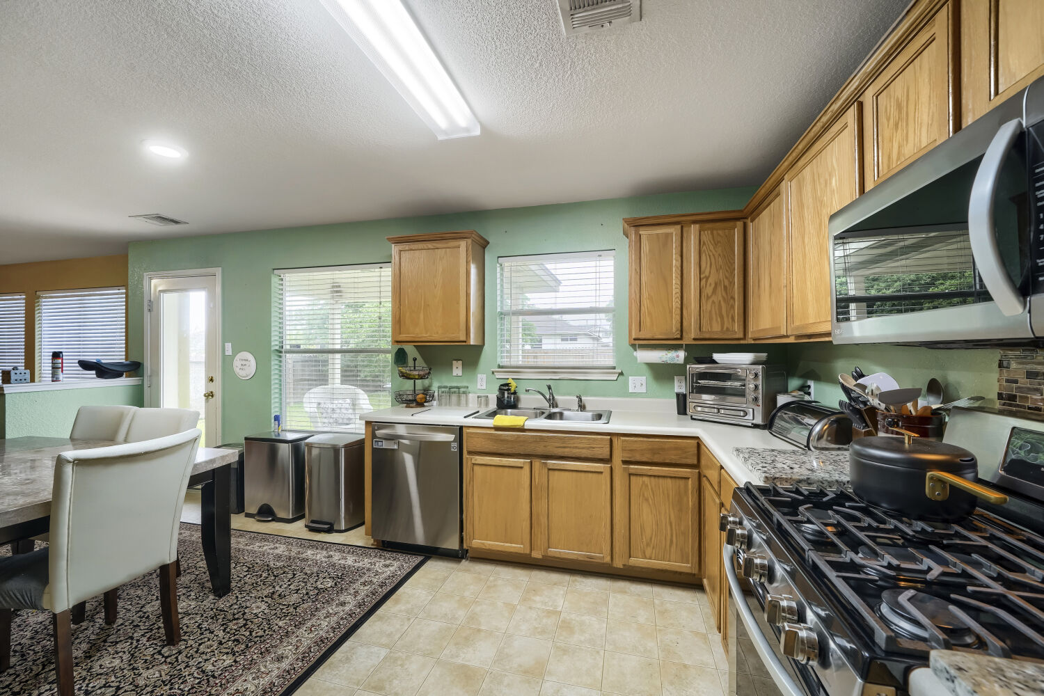 1017 Coronation Way Pflugerville, TX 78660 - Photo 8 of 17