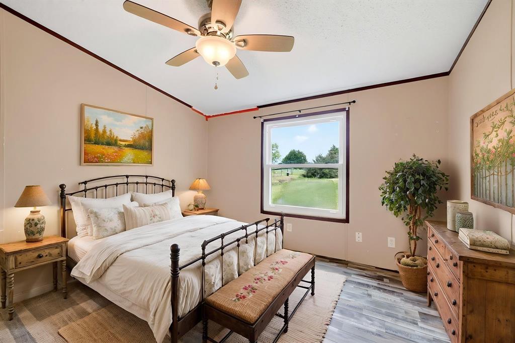 929 West Sterrett Road Waxahachie, TX 75167 - Photo 27 of 40