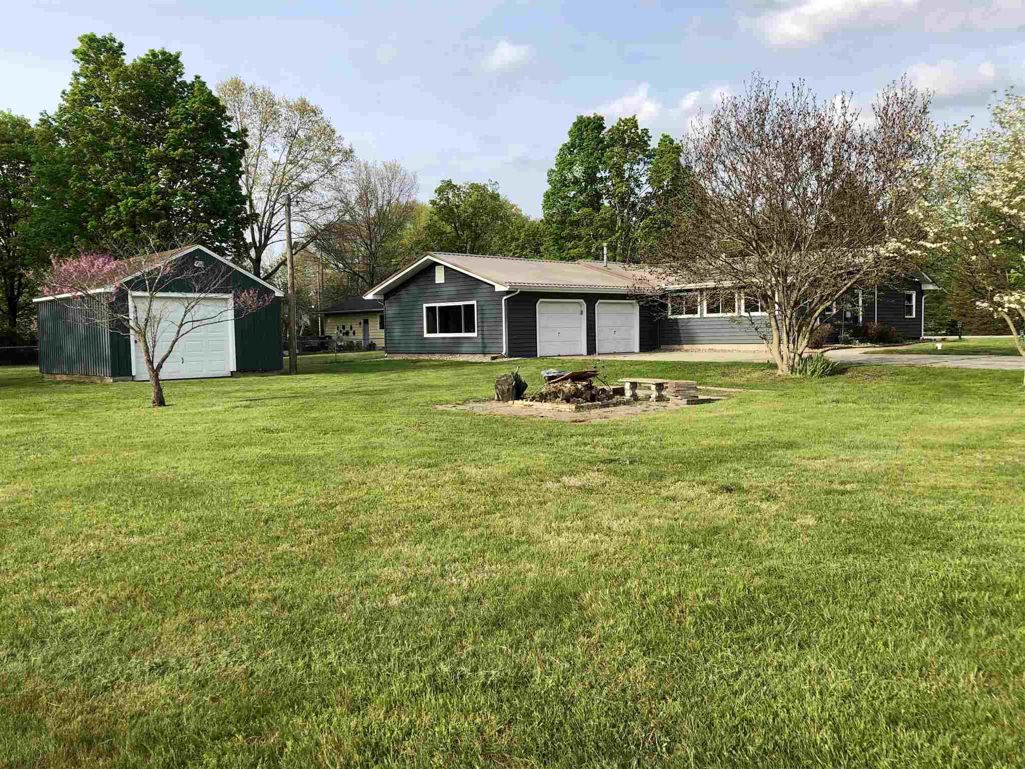 56281 Currant Road Mishawaka, IN 46545 - Photo 3 of 21 Gallery Image 3