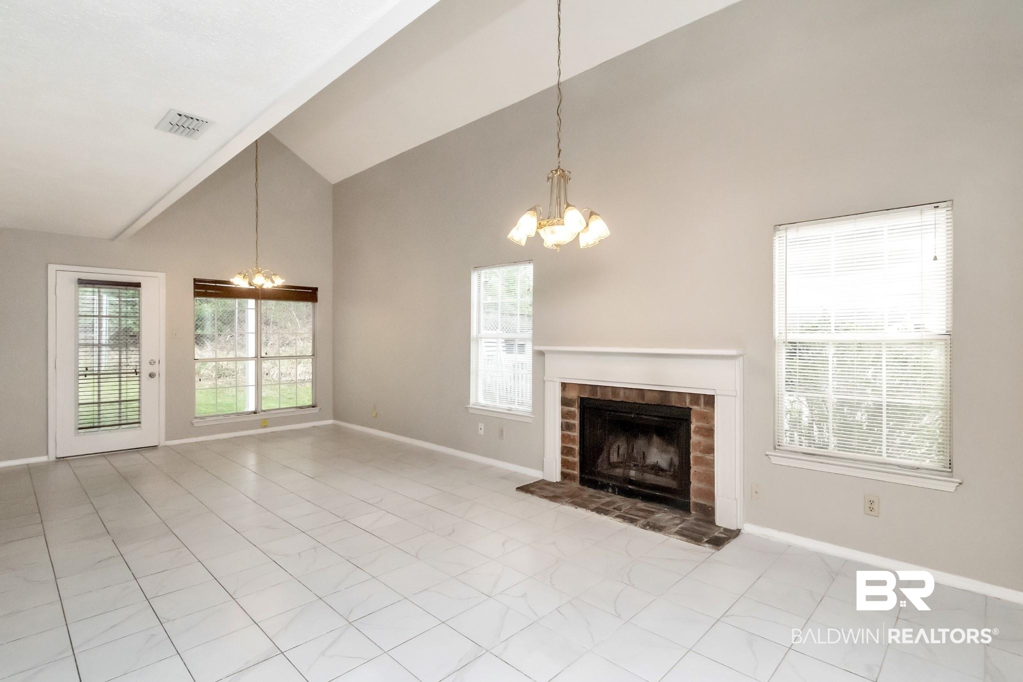 7054 Sandy Creek Road Mobile, AL 36695 - Photo 4 of 23