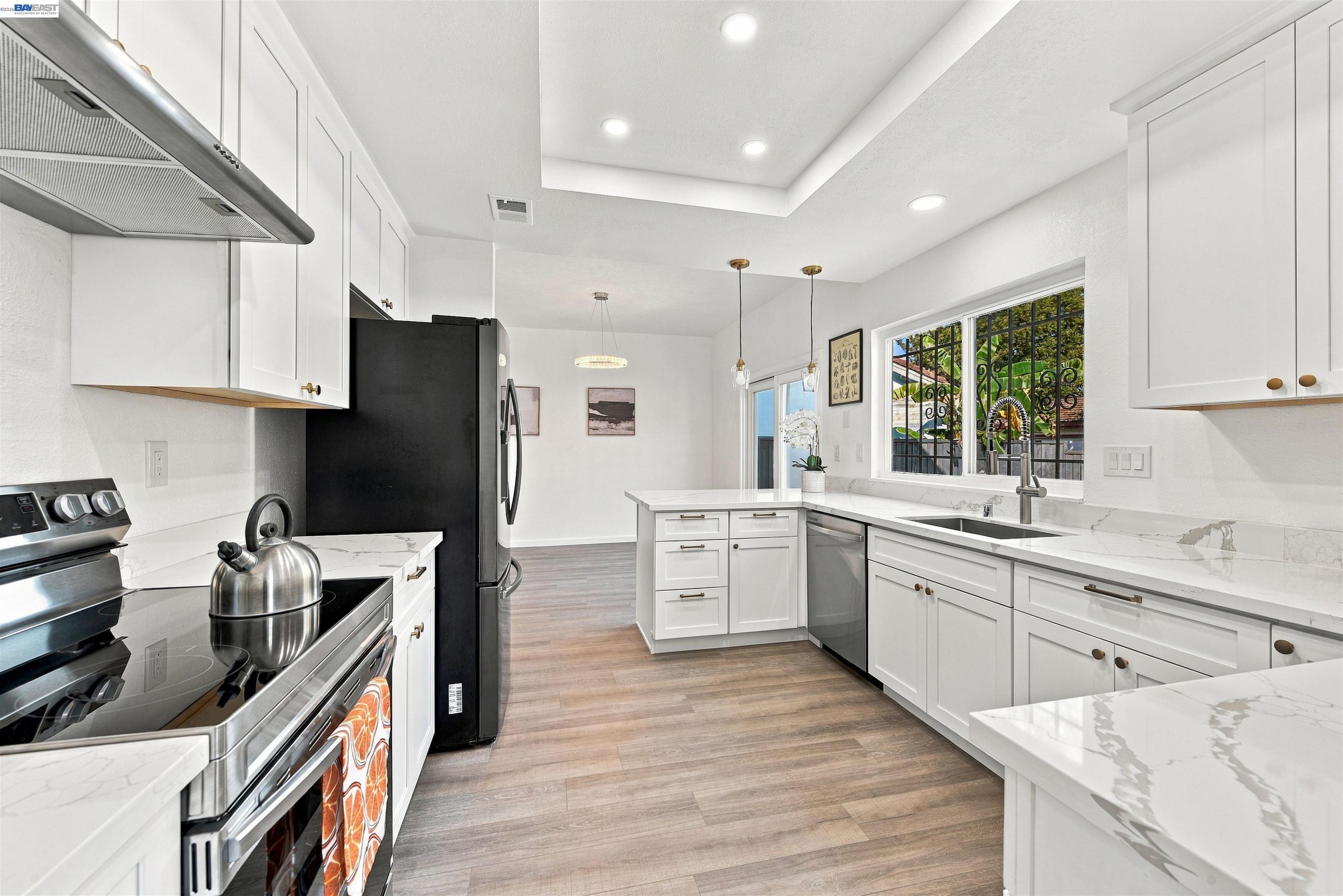 4036 Deep Creek Road Fremont, CA 94555 - Photo 11 of 53 Gallery Image 11
