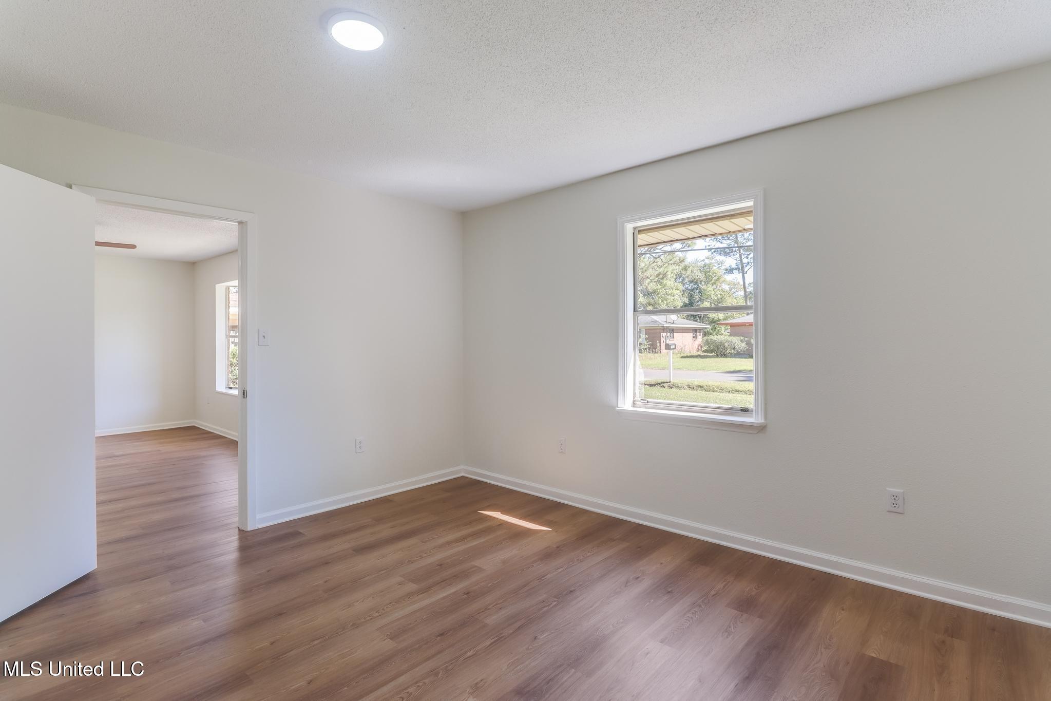 3801 Canal Street Moss Point, MS 39563 - Photo 22 of 33 IMG_9248