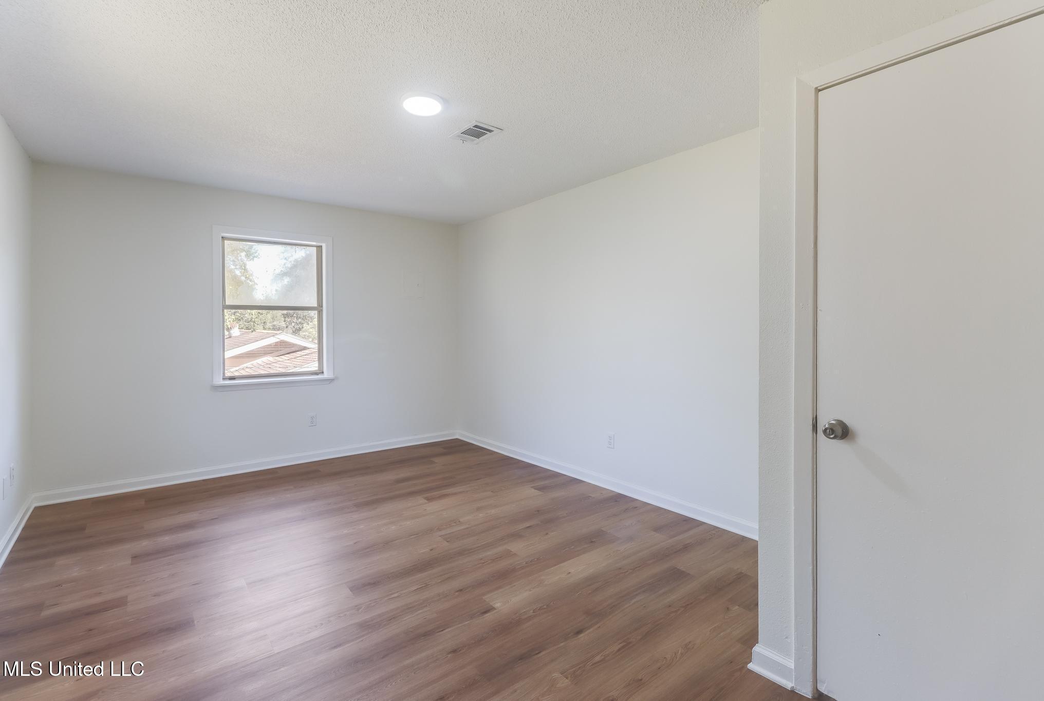 3801 Canal Street Moss Point, MS 39563 - Photo 24 of 33 IMG_9254