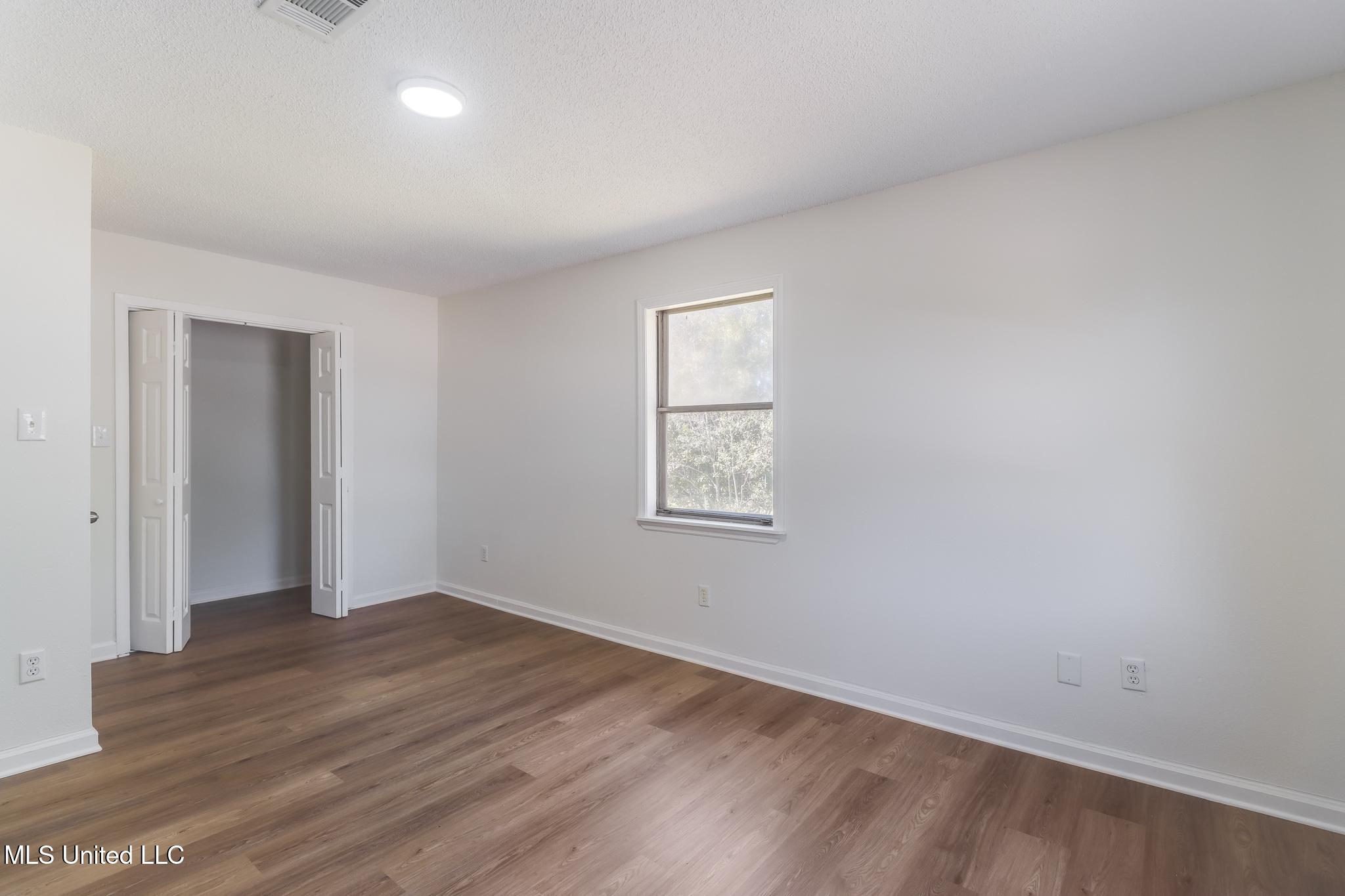 3801 Canal Street Moss Point, MS 39563 - Photo 25 of 33 IMG_9257