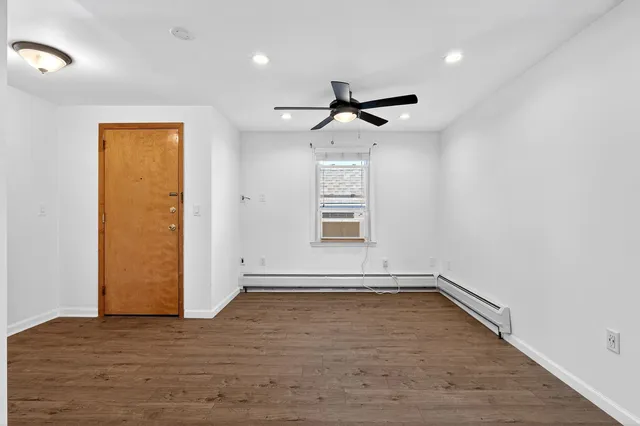 $1,600 | 81 West 26th Street, Unit 3, Bayonne, NJ 07002