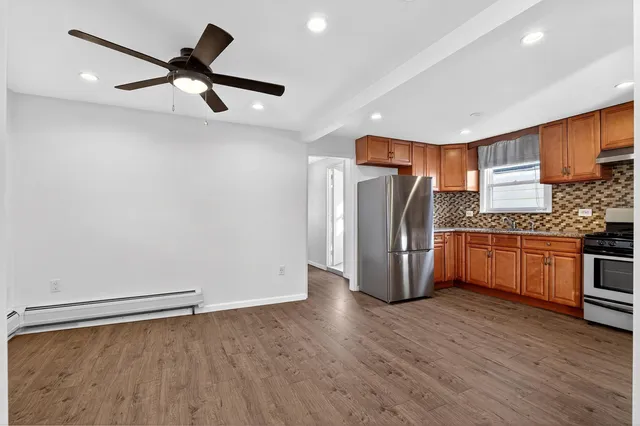 $1,600 | 81 West 26th Street, Unit 3, Bayonne, NJ 07002