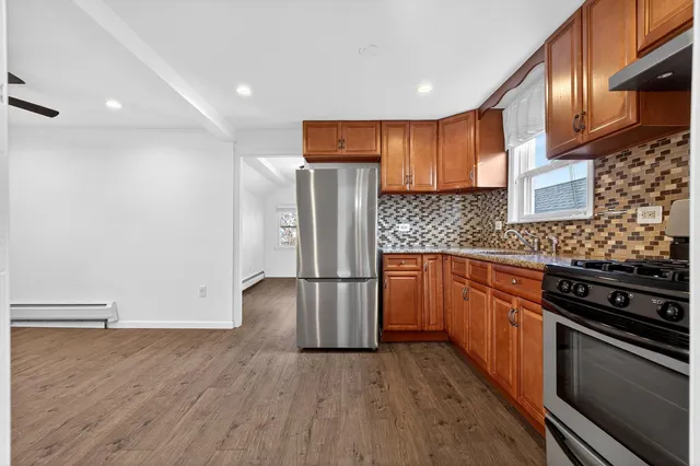 $1,600 | 81 West 26th Street, Unit 3, Bayonne, NJ 07002