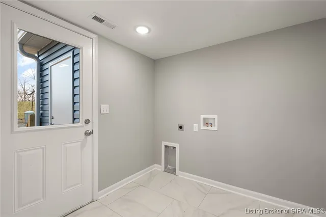 $455,000 | 924 East Chestnut Street, Jeffersonville, IN 47130