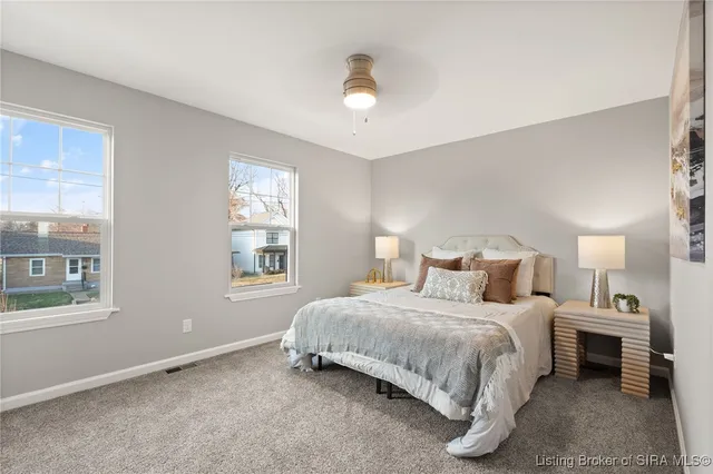 $455,000 | 924 East Chestnut Street, Jeffersonville, IN 47130