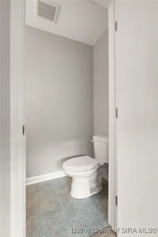 $455,000 | 924 East Chestnut Street, Jeffersonville, IN 47130