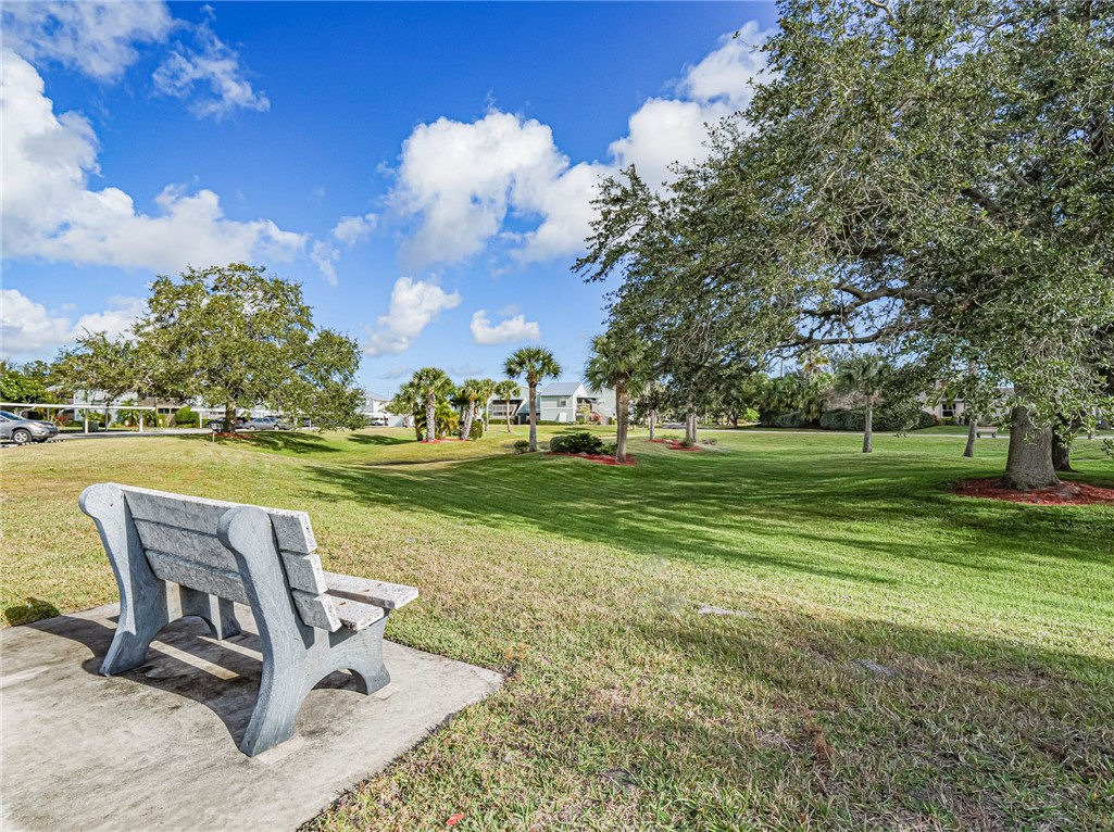 1198 Breezy Way, Unit 7A Sebastian, FL 32958 - Photo 25 of 36