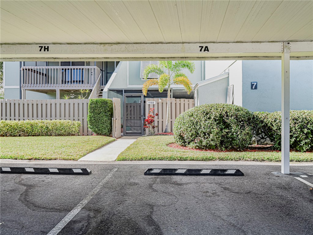 1198 Breezy Way, Unit 7A Sebastian, FL 32958 - Photo 3 of 36