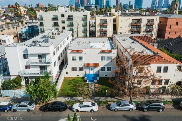 $1,400,000 | 1136 Arapahoe Street, Los Angeles, CA 90006