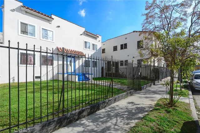 $1,400,000 | 1136 Arapahoe Street, Los Angeles, CA 90006